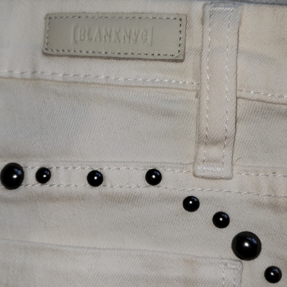 Blank NYC The Intro Jewel/Stud Capri Jeans NEW πHPπ - Picture 7 of 17